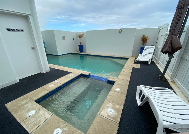 Koola Beach Apartments Bargara pool